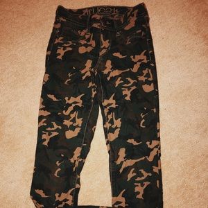 “better butt” camo high rise jeans